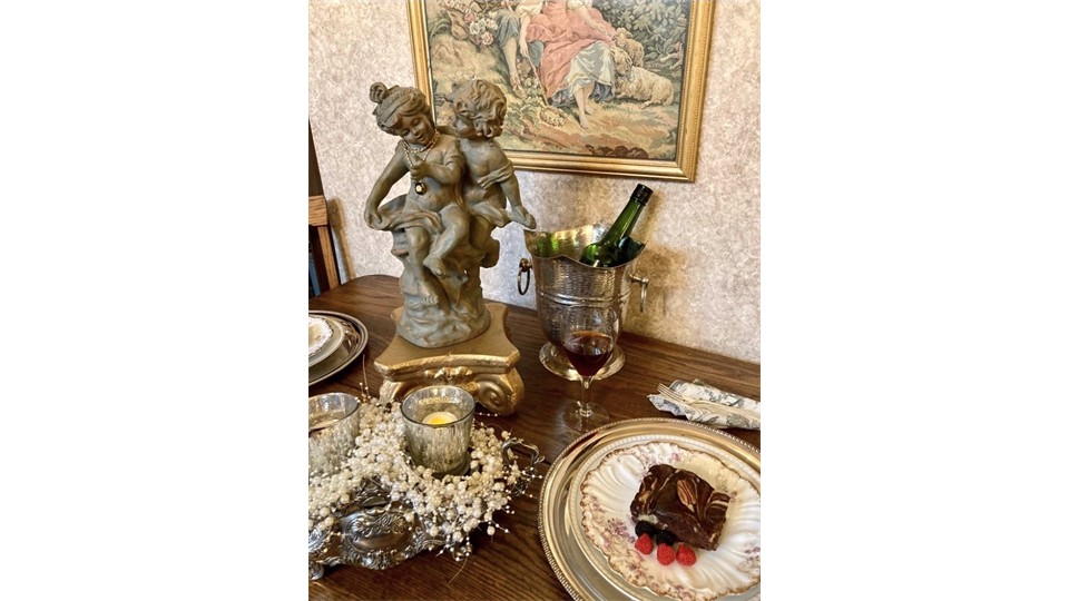 Parisian Dreams Bedchamber Dining Table Vignette Parisian Dreams Bedchamber Dining Table Vignette