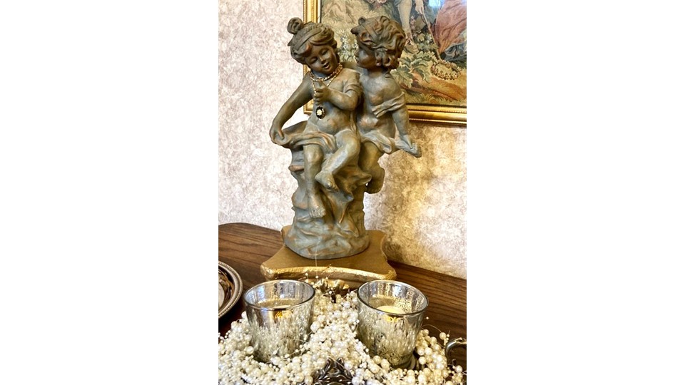 Parisian Dreams Bedchamber Statue Vignette Parisian Dreams Bedchamber Statue Vignette