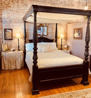 Milliner's Bedchamber Cottage